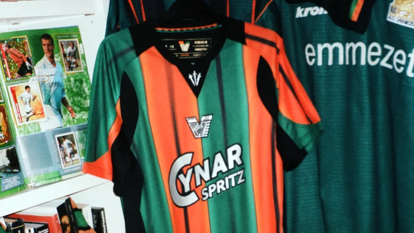 00_VeneziaFCNOCTA_25_26ThirdJeJersey_©DuncanLoudon
