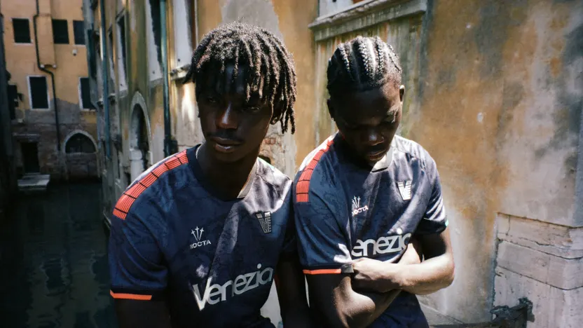 01H_VeneziaFCNOCTA_25_26HomeJersey_©DuncanLoudon