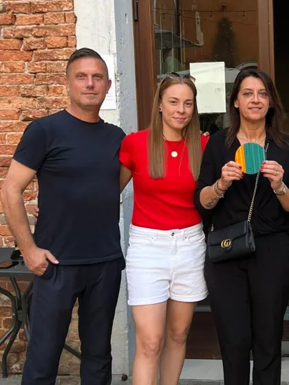 GRAZIA TRENTIN RICEVE IL PREMIO “ARTIGIANI ARANCIONEROVERDI”
