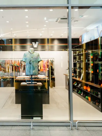 VENEZIA FC APRE UN NUOVO STORE ALLA STAZIONE DI VENEZIA SANTA LUCIA