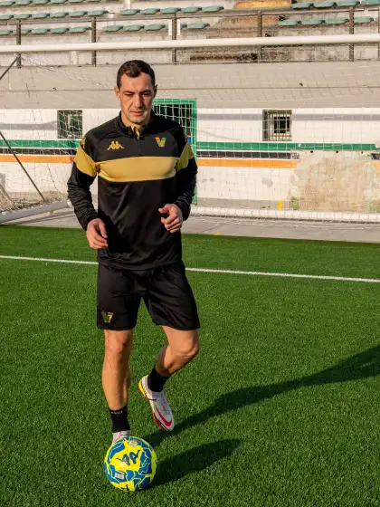 Jajalo: “Porto la mia esperienza per rafforzare il centrocampo”