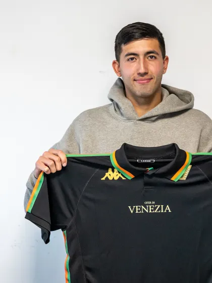 Mikael Egill Ellertsson al Venezia FC