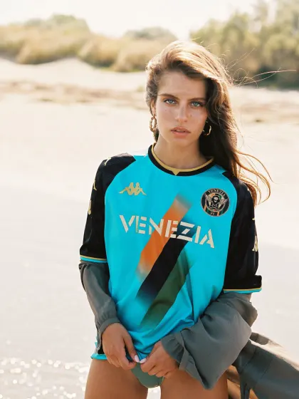 La nuova terza maglia del Venezia FC 21/22