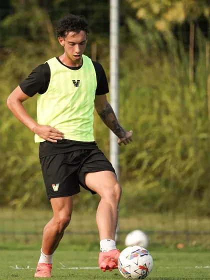 Lorenzo Lucchesi in prestito alla Reggiana