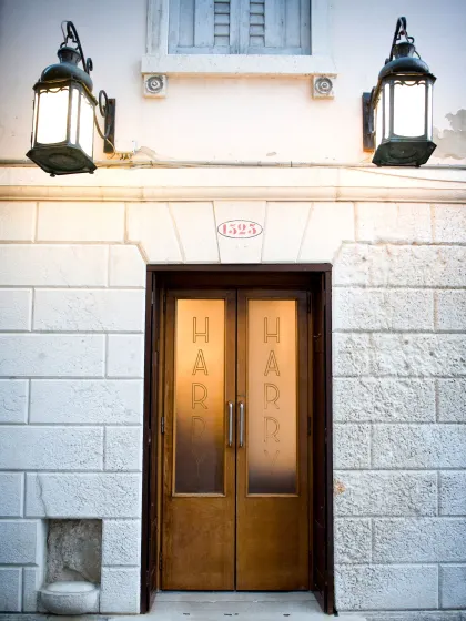 Venice by Venezia: Un omaggio all’Harry’s Bar