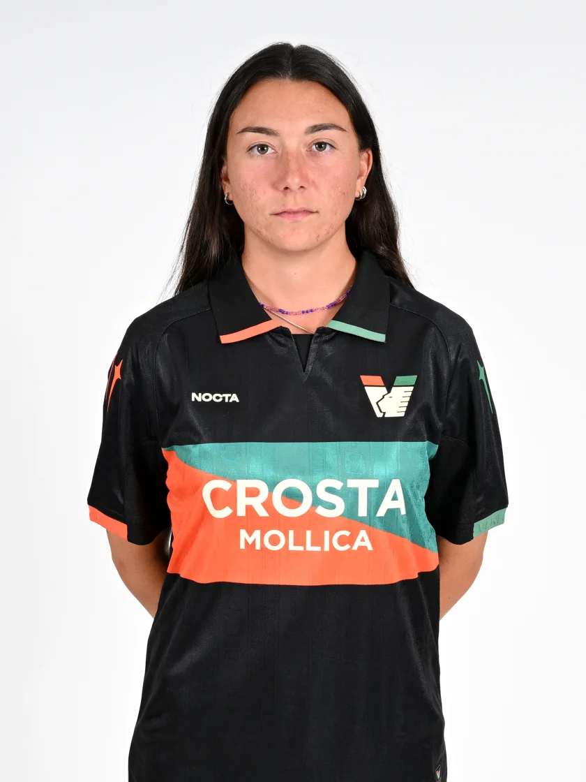 Beatrice Airola 16