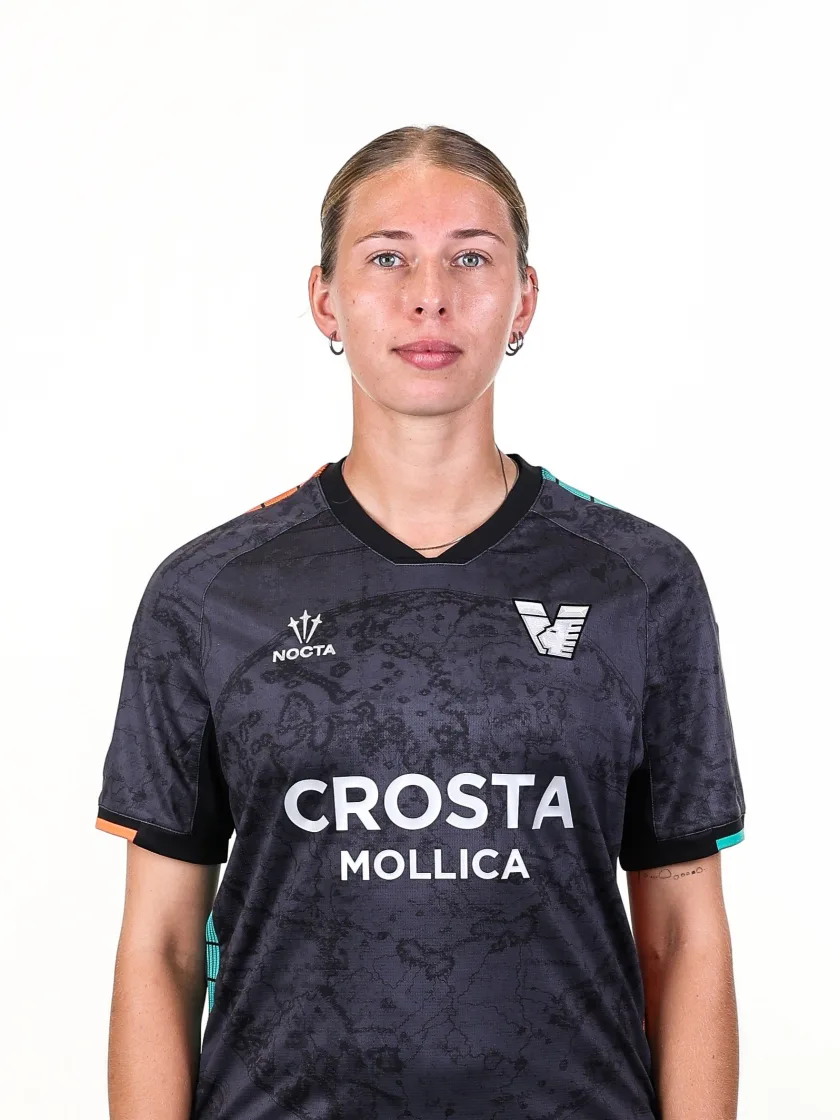 LYNN GISMANN 8
