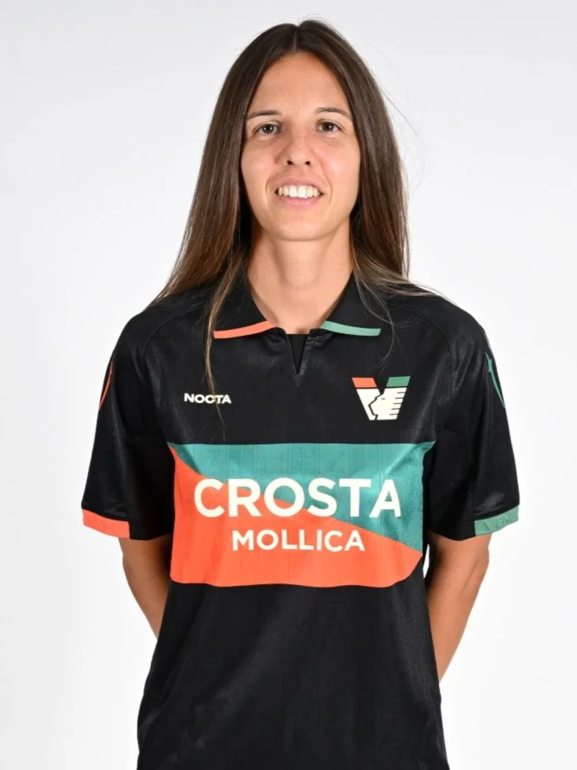 Federica Cavicchia 23