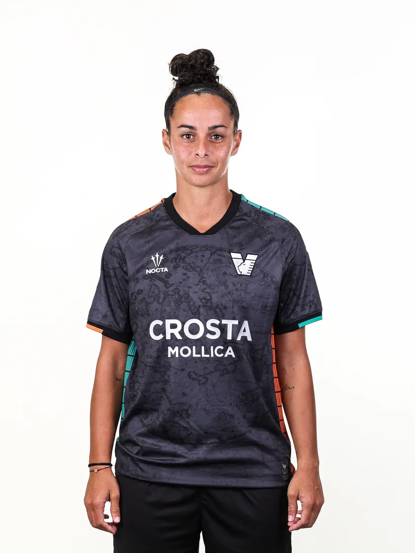 Chirine Lamti 10